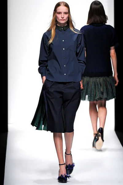 Look 29
